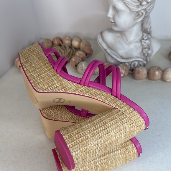 Michael Kors Women's Corrine Platform Heeled Sandal Sz 9 - Picture 6 of 10